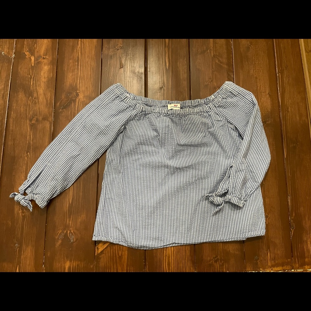 Vineyard Vines Top